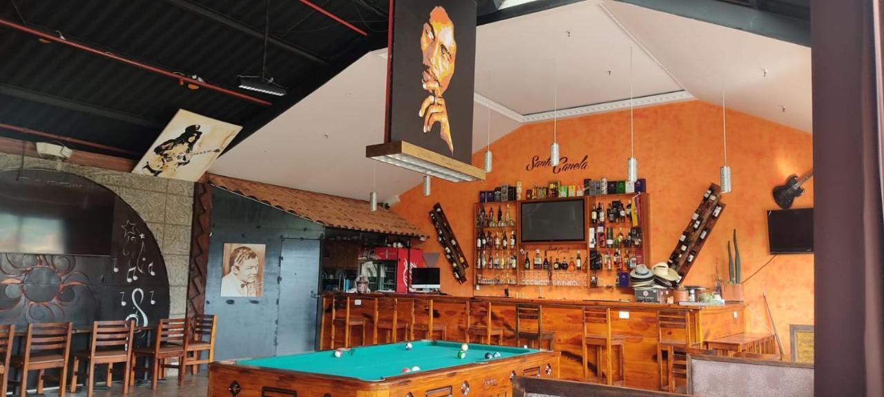 Hostel Santa Canela Куенка Екстер'єр фото