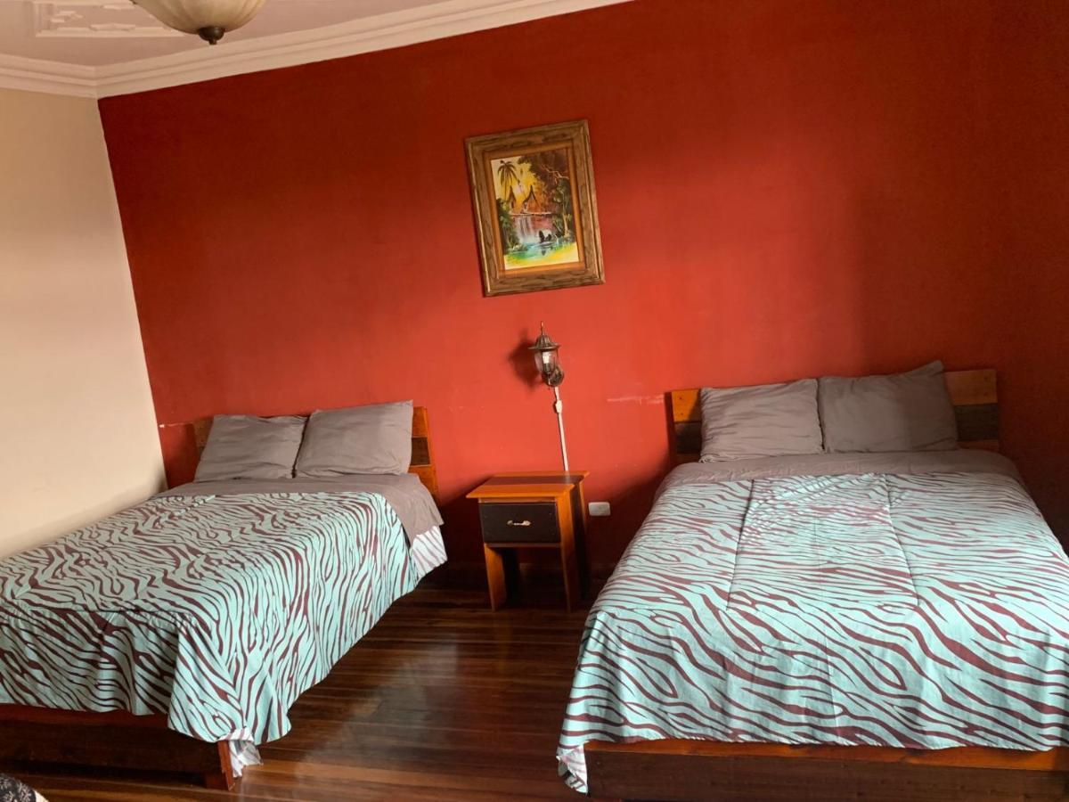 Hostel Santa Canela Куенка Екстер'єр фото