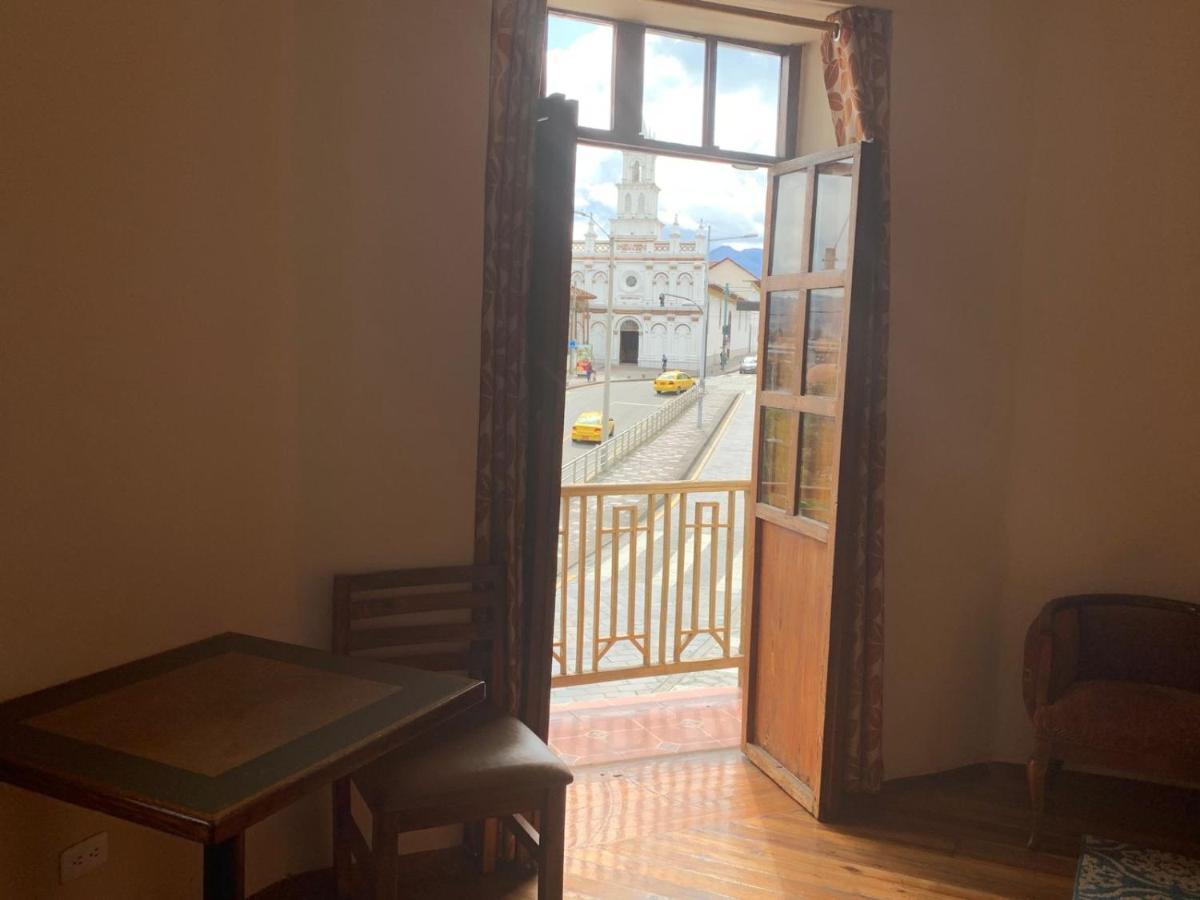 Hostel Santa Canela Куенка Екстер'єр фото