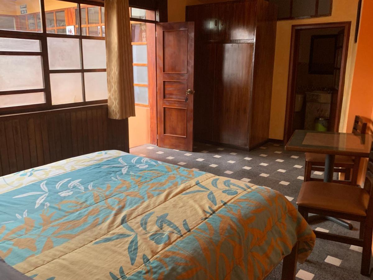Hostel Santa Canela Куенка Екстер'єр фото