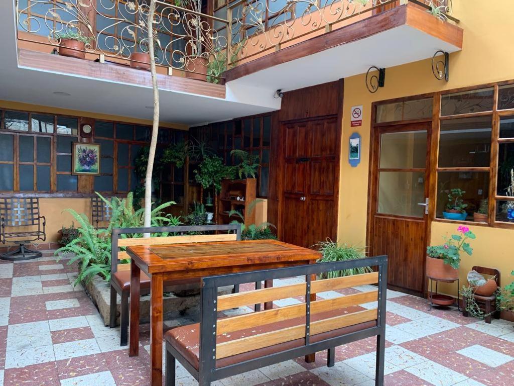 Hostel Santa Canela Куенка Екстер'єр фото