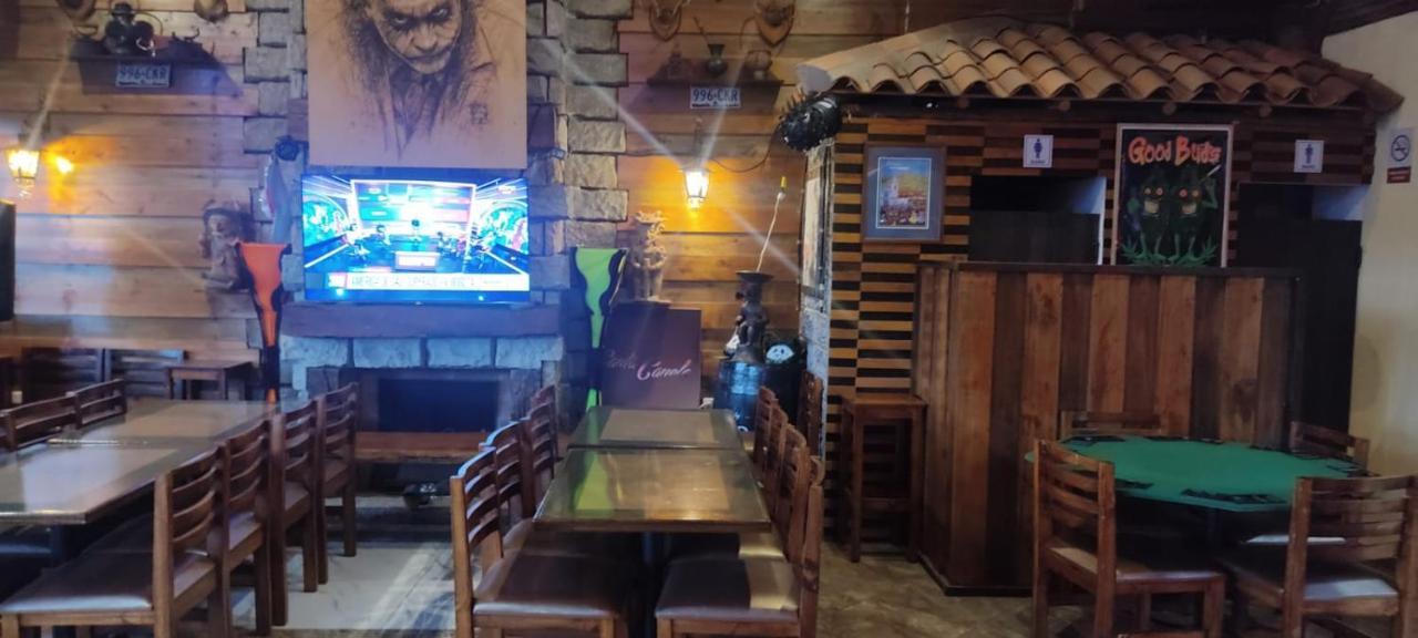 Hostel Santa Canela Куенка Екстер'єр фото