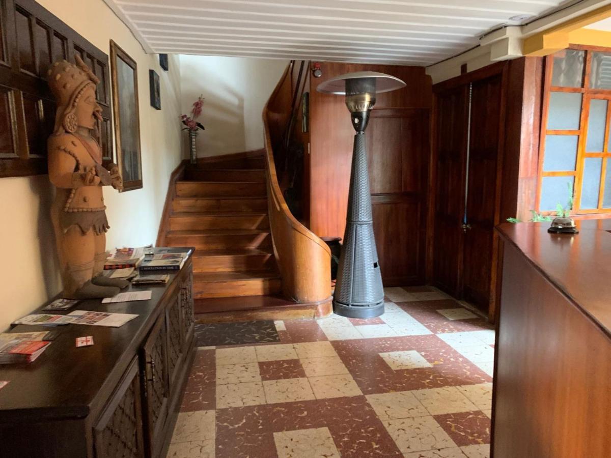 Hostel Santa Canela Куенка Екстер'єр фото
